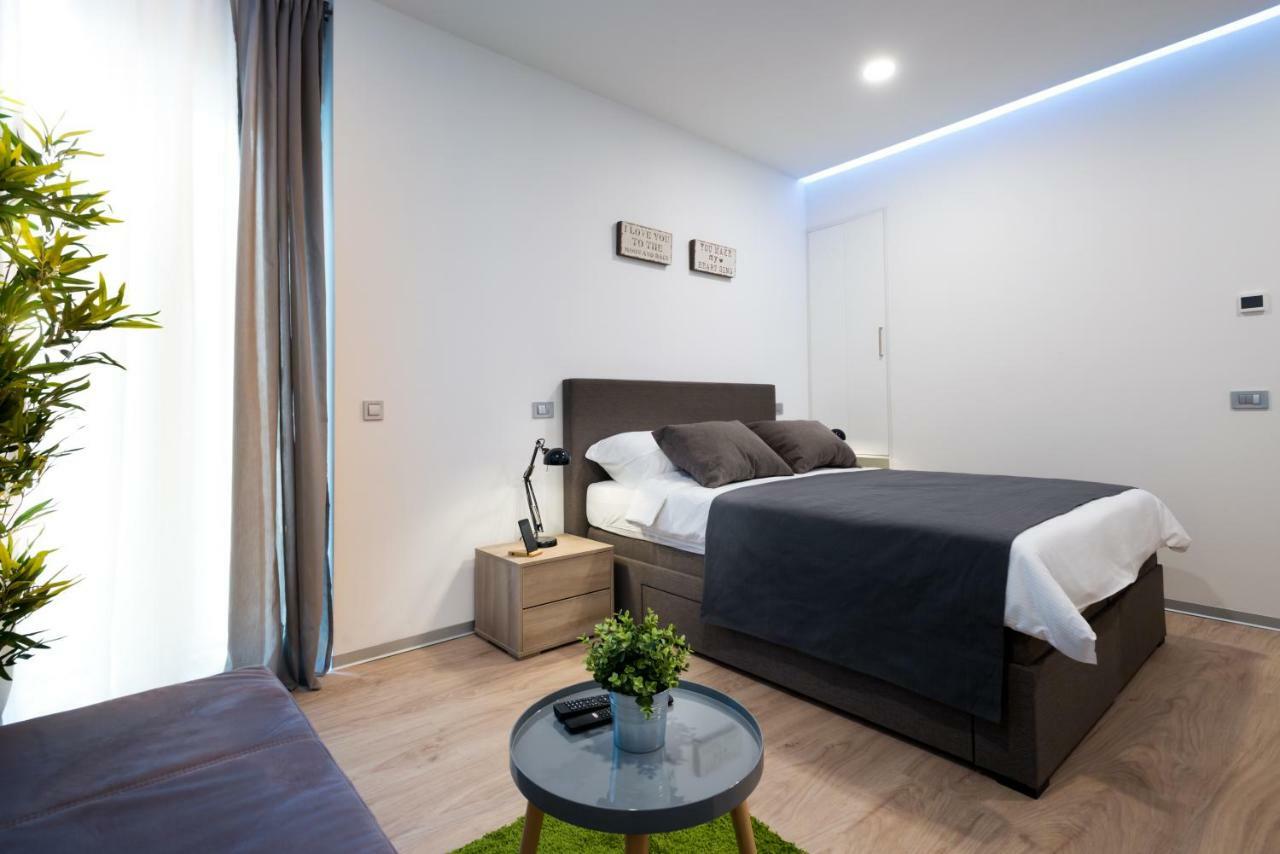 H4U Smart Deluxe Apartment Загреб Екстериор снимка